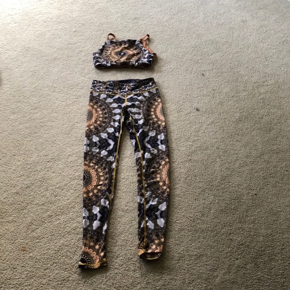 Yoga bra and pants! - Picture 4 of 9